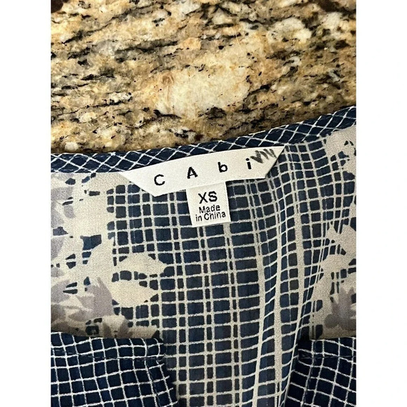 Vintage CaBi Sheer Printed Cap Sleeve Blouse Womens XS Oversized Boxy Tunic - Picture 9 of 11